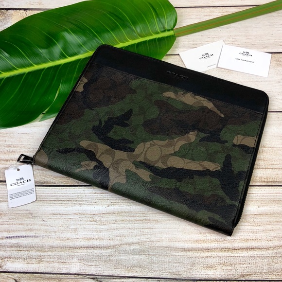 COACH • TECH CASE IN SIGNATURE CAMO COATED CANVAS - Picture 5 of 8